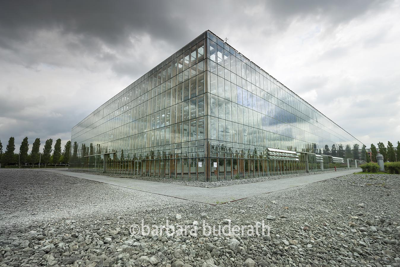 Architekturfoto: Weiterbildungsakademie Mont-Cenis in einer Glas-Holz-Konstruktion